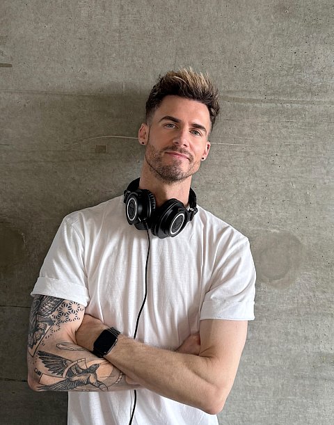 DJ Jordos | Top DJ voor Feesten en Evenementen – Royaal Artists
