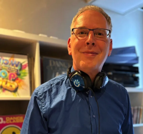 Vinyl dj Carl boek je bij Royaal Artists