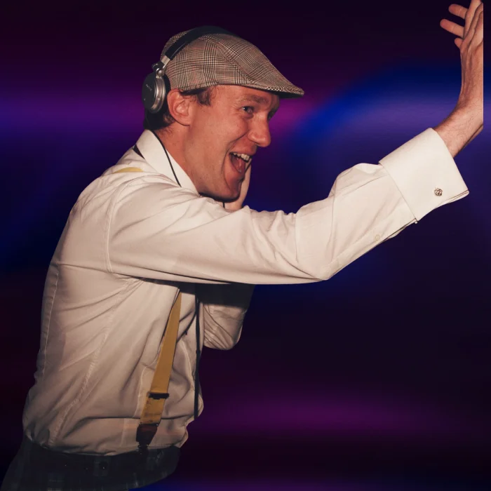 DJ Summerbird boek je bij Royaal Artists